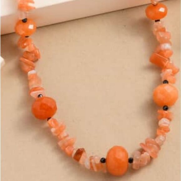 Peach Agate and Thai Black Spinel Necklace - Picture 6 of 16